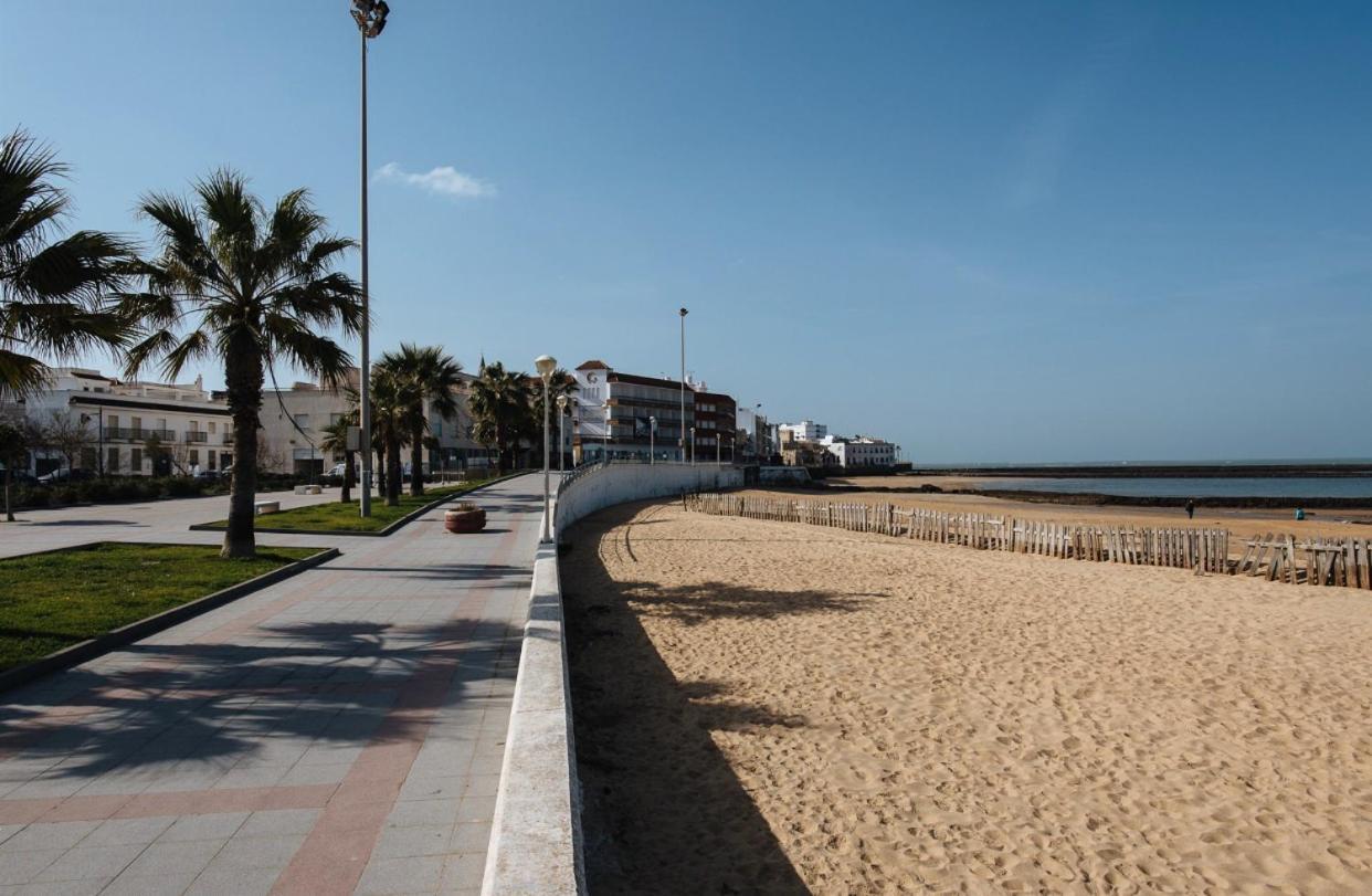 Lyrioshomes Chipiona Beach エクステリア 写真